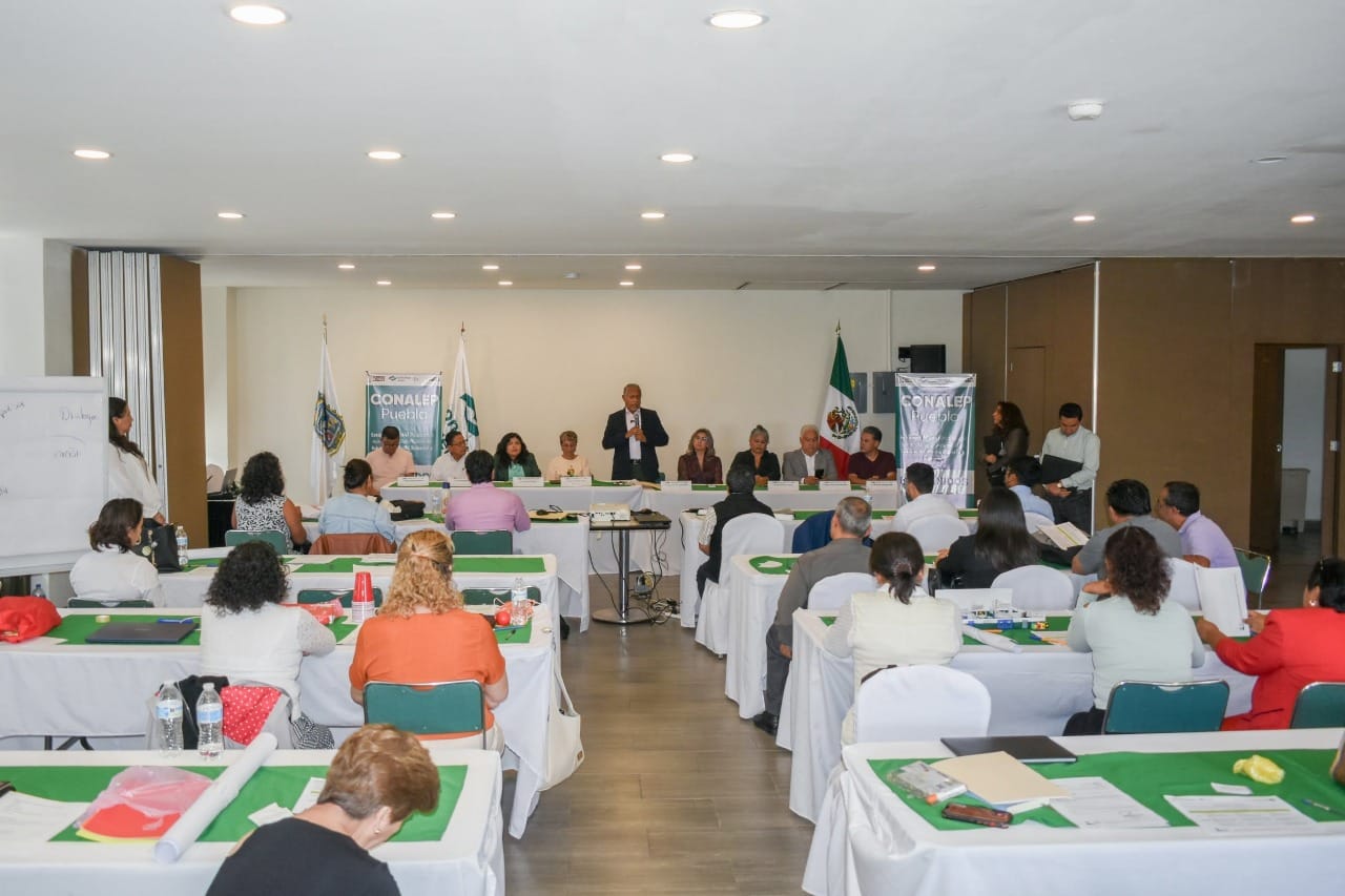 Profesionaliza Conalep Puebla a personal docente y administrativo