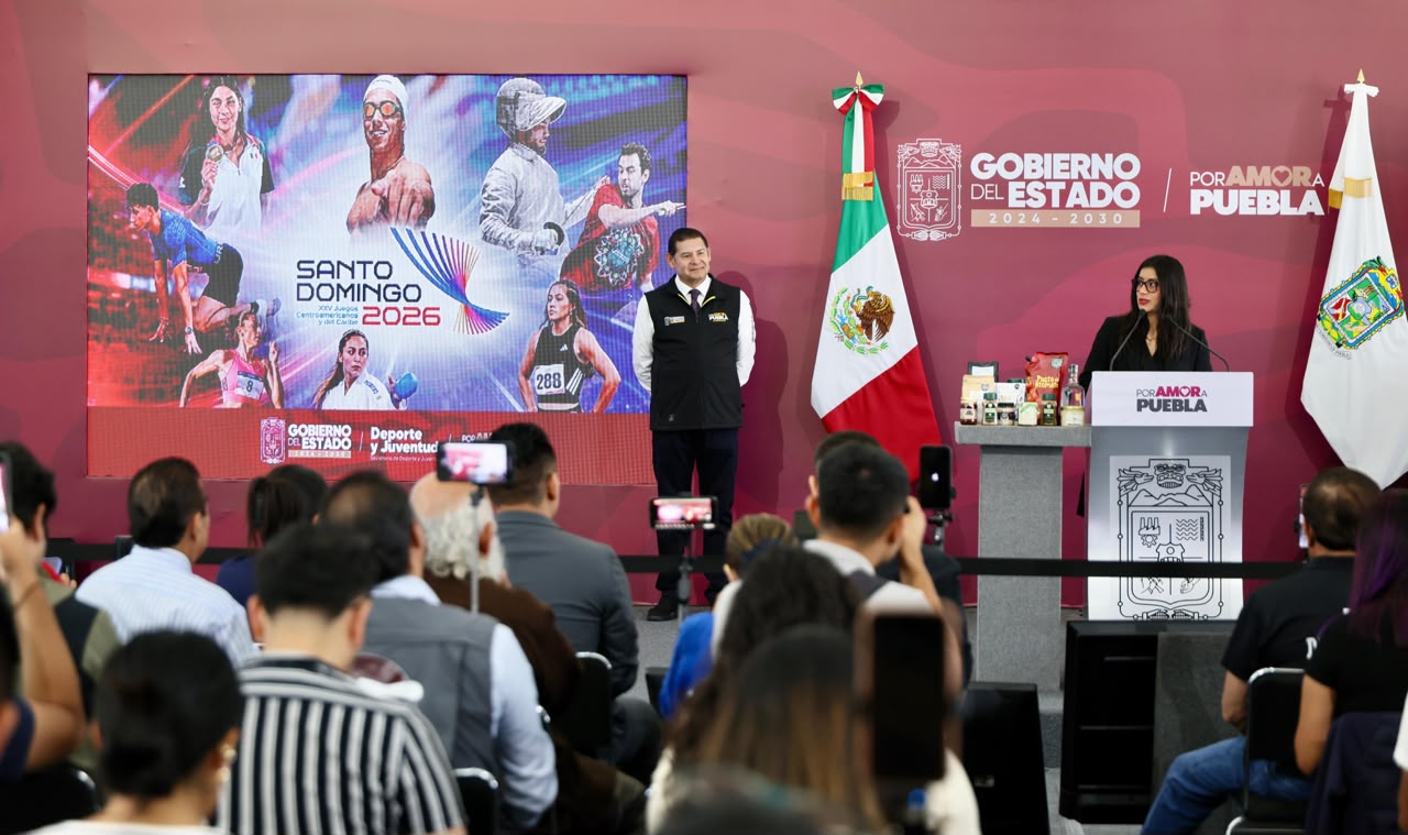 Seis campeones poblanos de kickboxing brillan con el respaldo del gobierno estatal