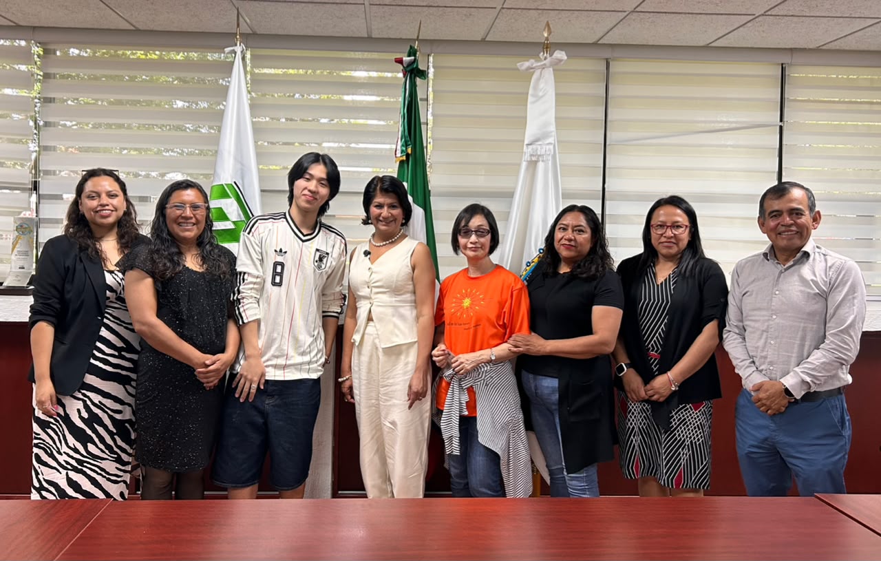 Recibe UTH a jóvenes japoneses para fortalecer la educación multicultural