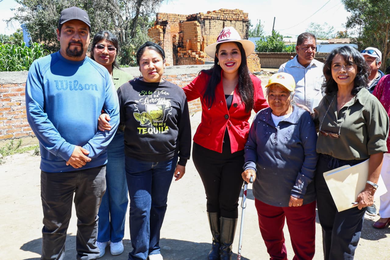 Tonantzin Fernández da inicio a nueva obra con sentido social en San Juan Tlautla