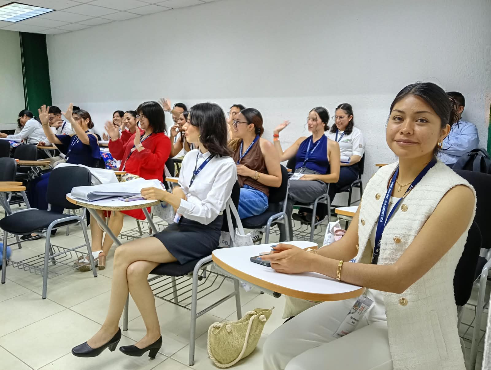 Participan estudiantes de UTH en el Congreso Internacional Delfín 2026