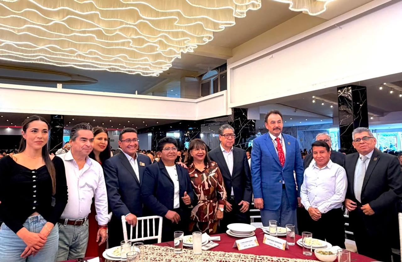 Comisión Estatal de Vivienda reconoce labor de trabajadores al servicio de Puebla