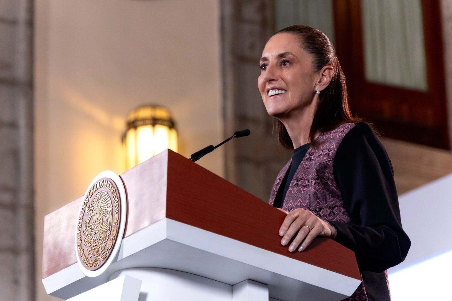 No habrá nuevos impuestos en 2027, afirma Sheinbaum; mayor recaudación vendrá de fiscalización