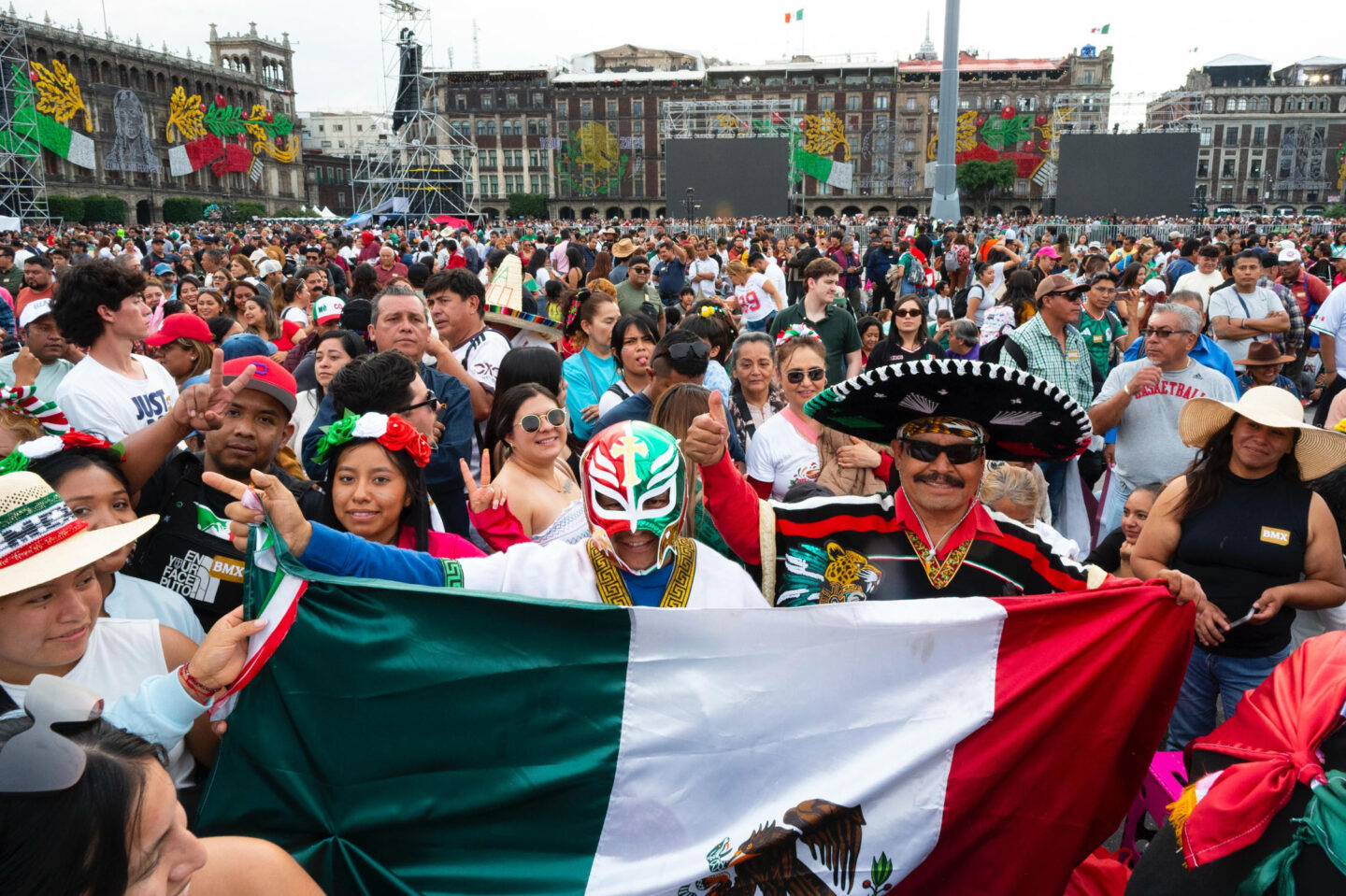 Más de 300 mil personas acudieron al Zócalo por el segundo Grito de Sheinbaum