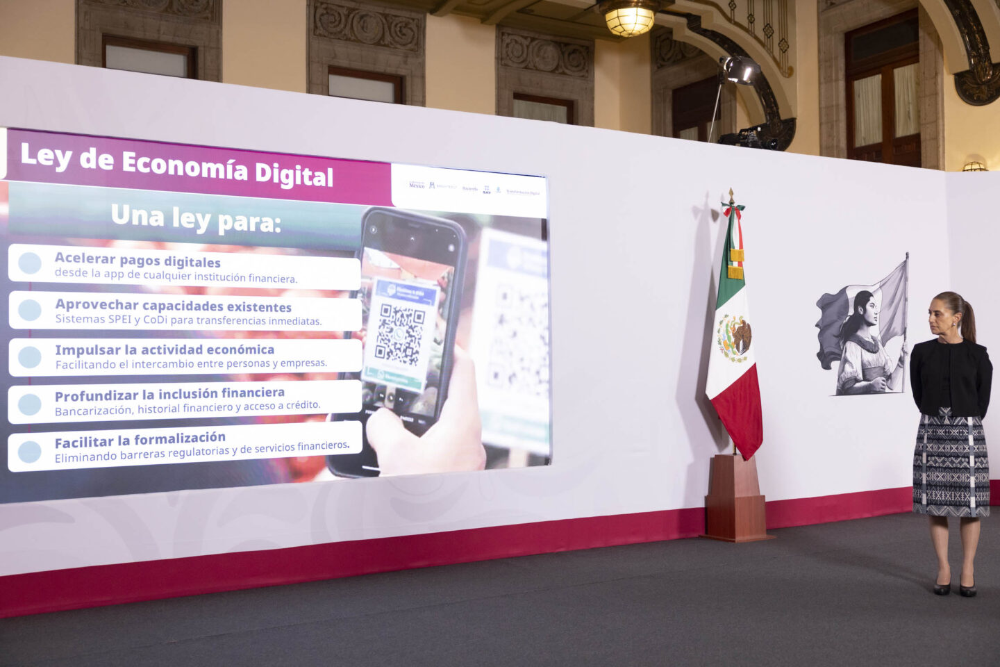 Nueva Ley de Economía Digital busca que pagos con celular sean la norma