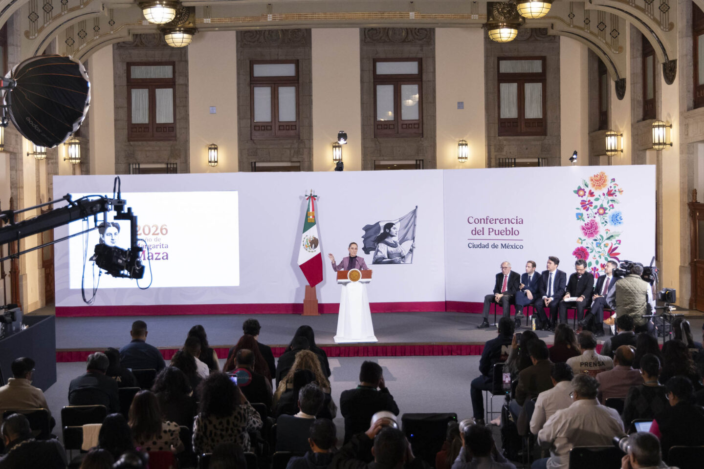 Salud y huracán Polo marcan la mañanera de Sheinbaum