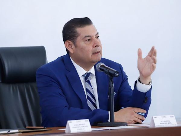 Armenta responde a rumores sobre supuesta cancelación de su visa estadounidense