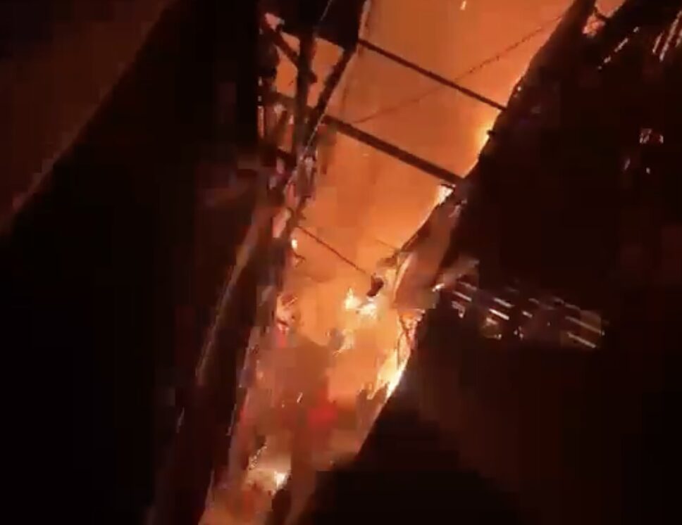 Incendio en el Mercado ALM deja pérdidas importantes y golpea a comerciantes antes de Fiestas Patrias