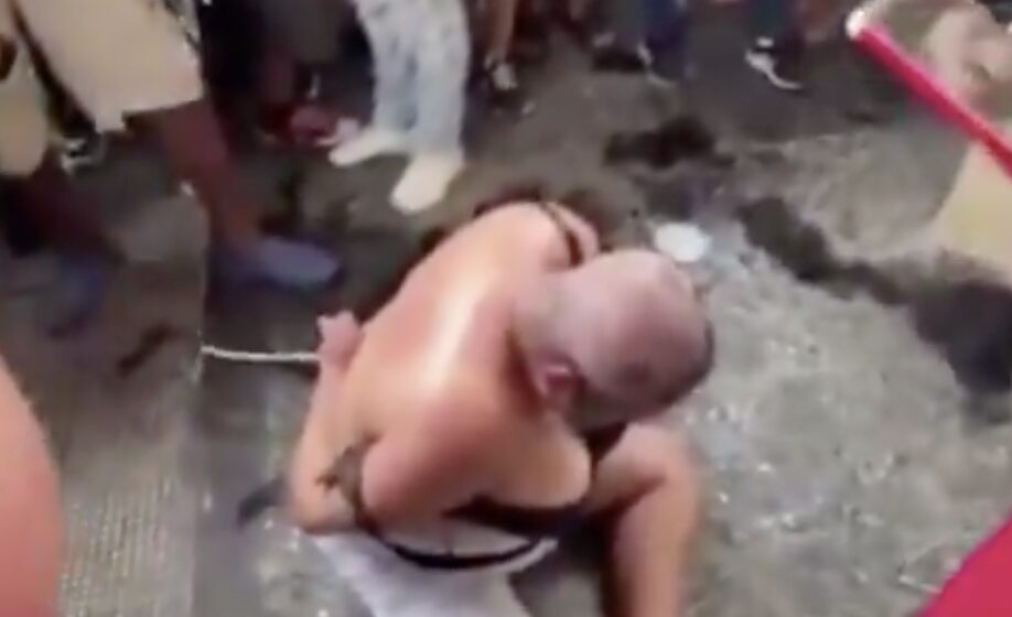 Captan agresión contra mujer acusada de robar en comercios de Tampico