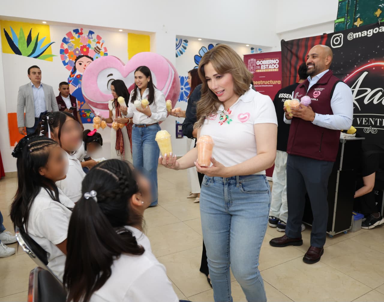 Festeja Ceci Arellano fiestas patrias en casas de asistencia del SEDIF