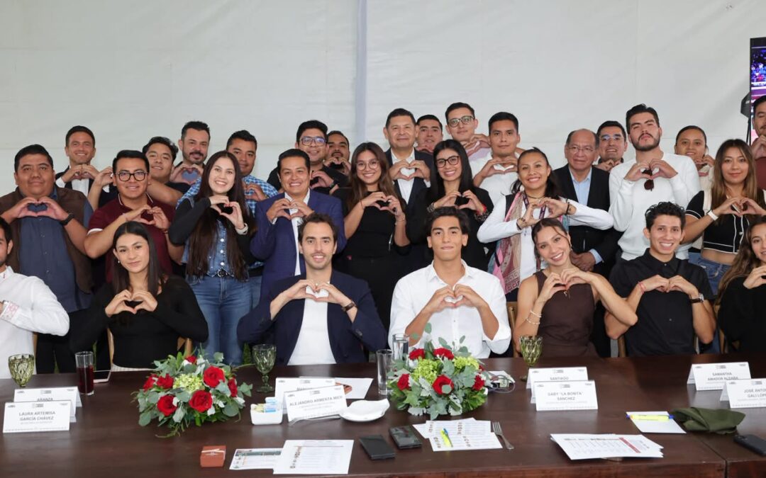 Reconoce Gobierno Estatal a atletas y refrenda al deporte como política de Estado.