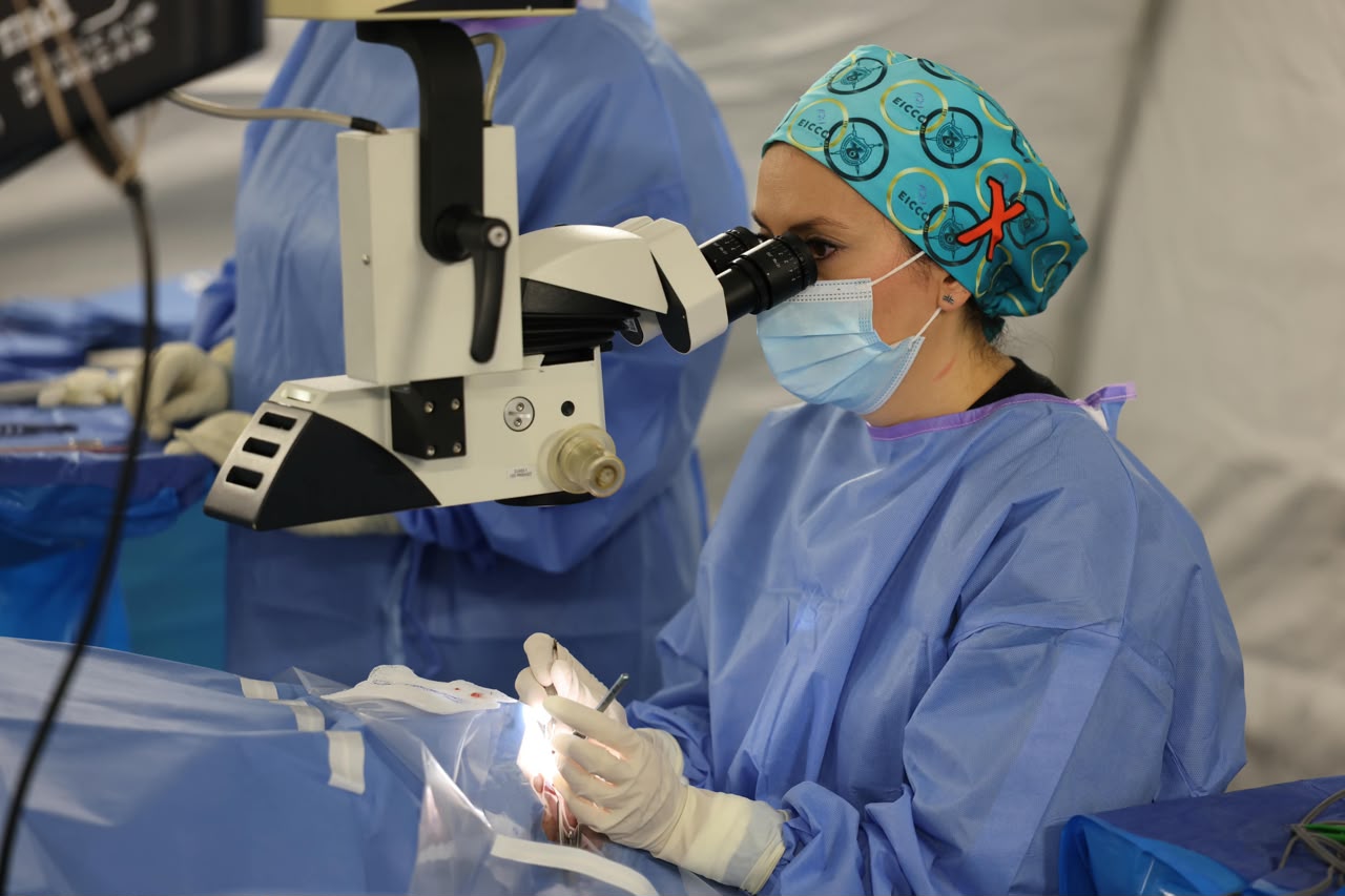 Hospitales itinerantes amplían atención médica y transforman vidas