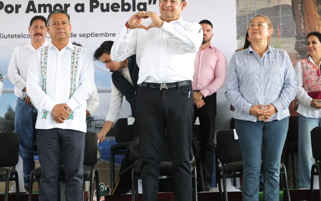 El Gobierno Estatal acerca obra comunitaria y apoyos al campo para transformar comunidades poblanas.