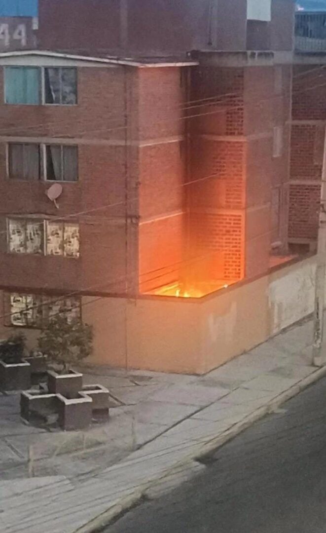 Explota fuga de gas en San Bartolo y deja a adulto mayor con quemaduras