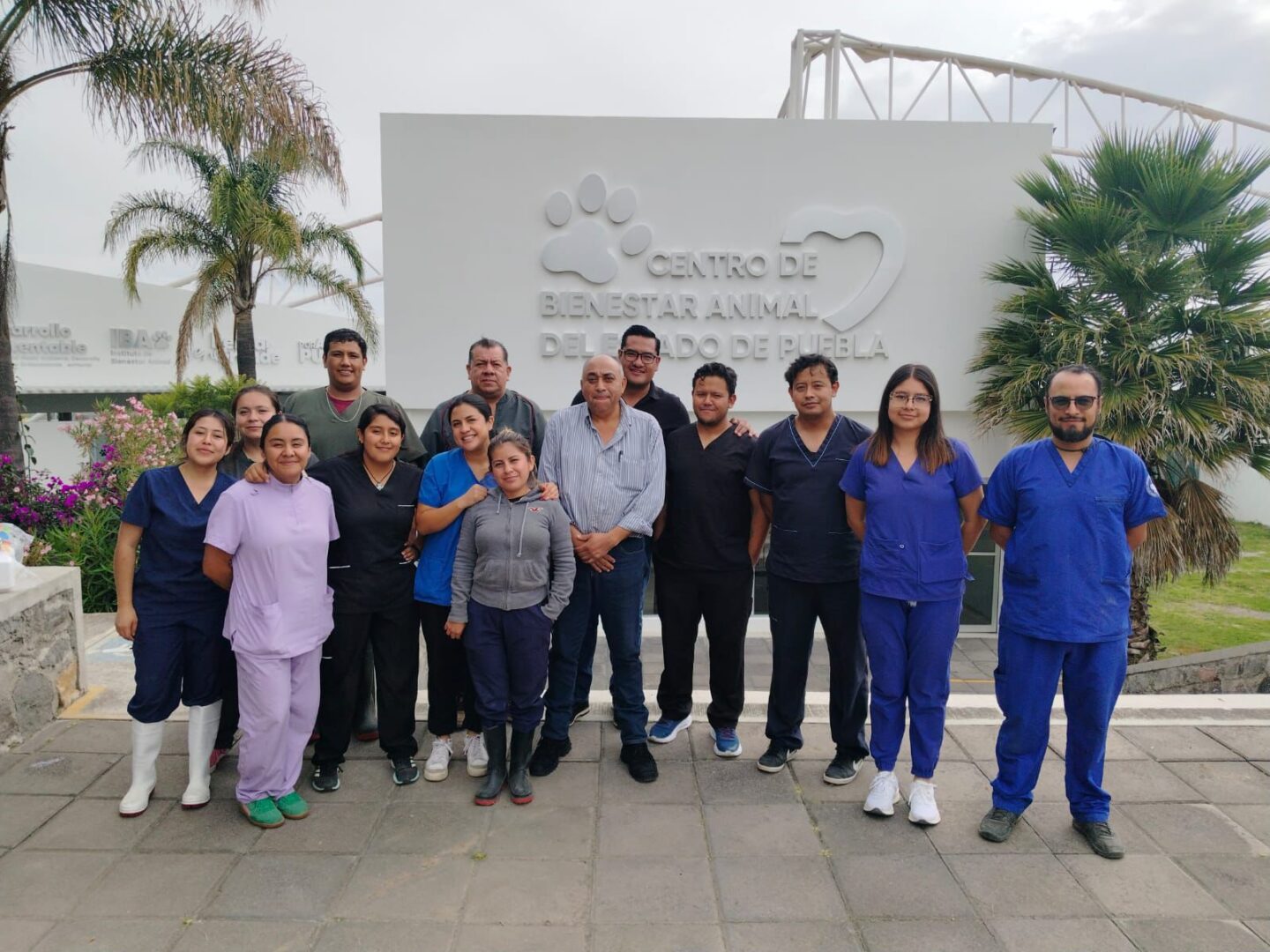 Fortalecen SEDIF y FGE capacitación en medicina veterinaria forense