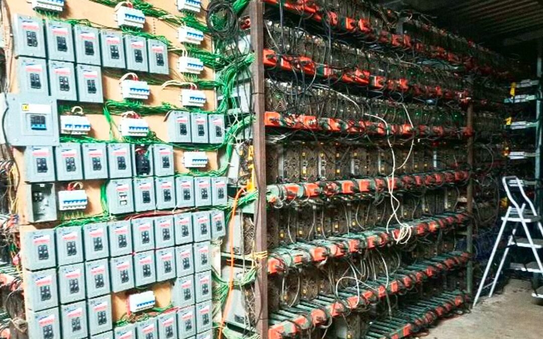 FGR, Marina y SSP aseguran inmueble presuntamente utilizado para minería de criptomonedas