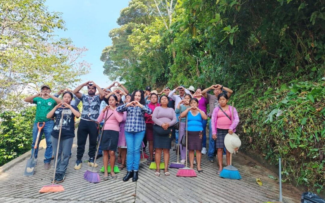 SEDIF fortalece faenas comunitarias por Amor a Puebla