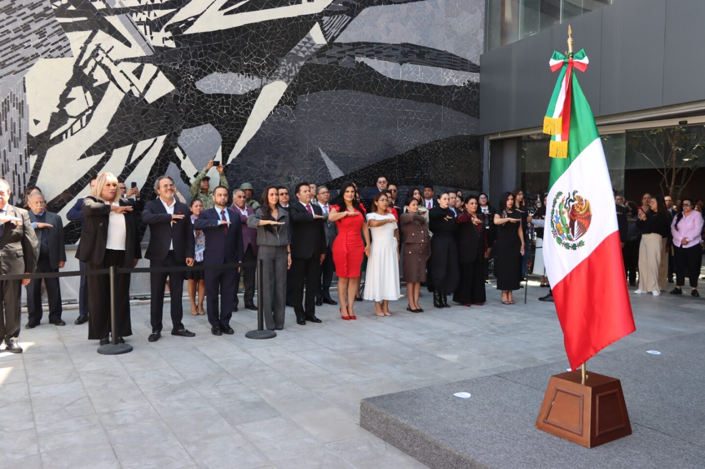 Realizan en el Congreso del Estado Guardias de Honor con motivo de las Fiestas Patrias  