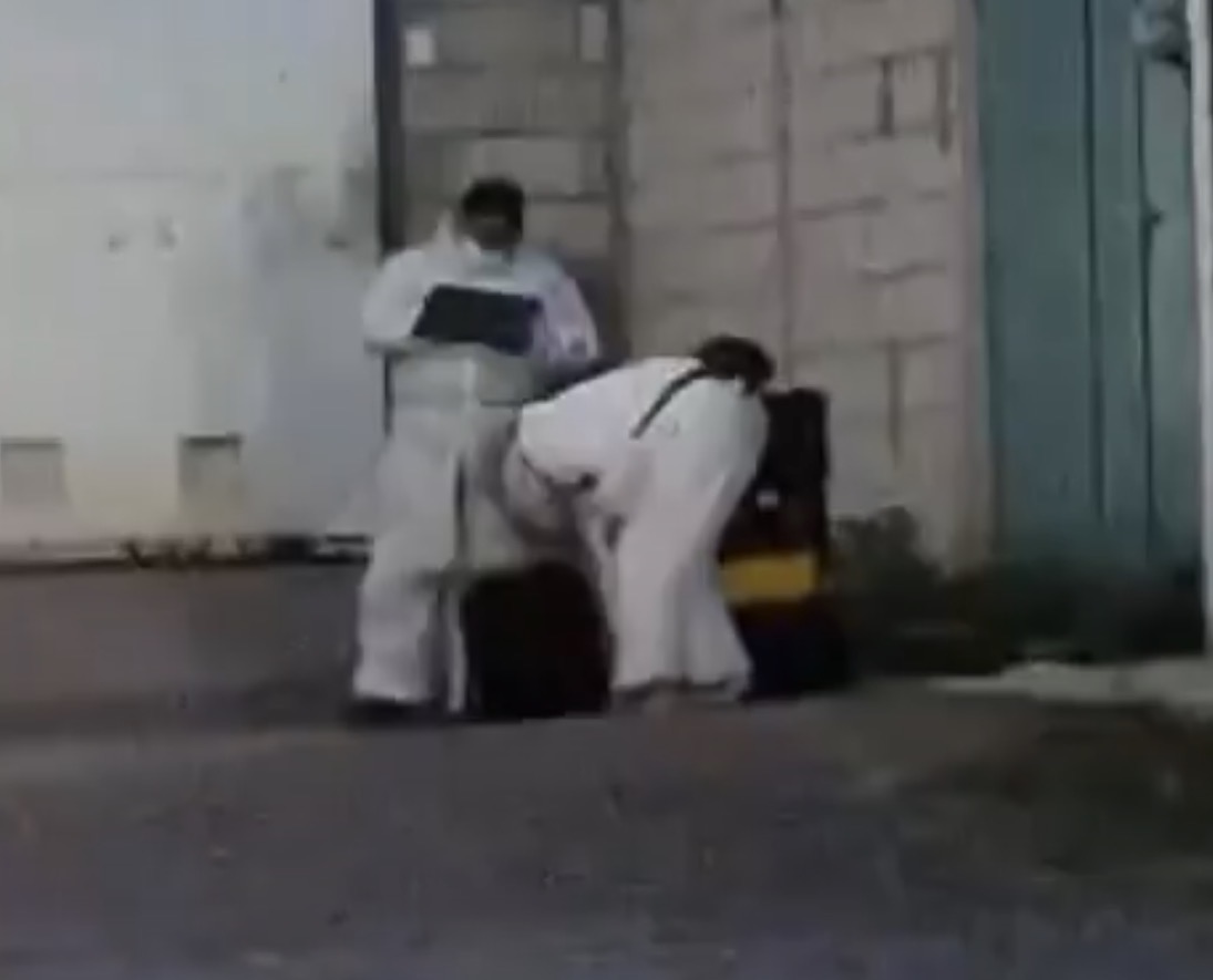 Un muerto y una mujer lesionada tras balacera en San Miguel Guadalupe