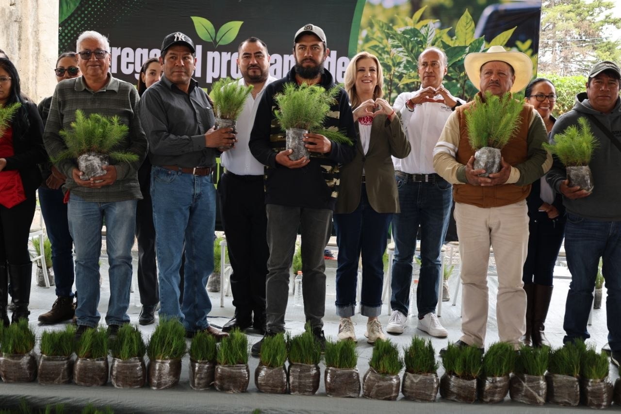 Refrenda gobierno estatal compromiso de conservar ecosistemas; entrega 274 mil árboles