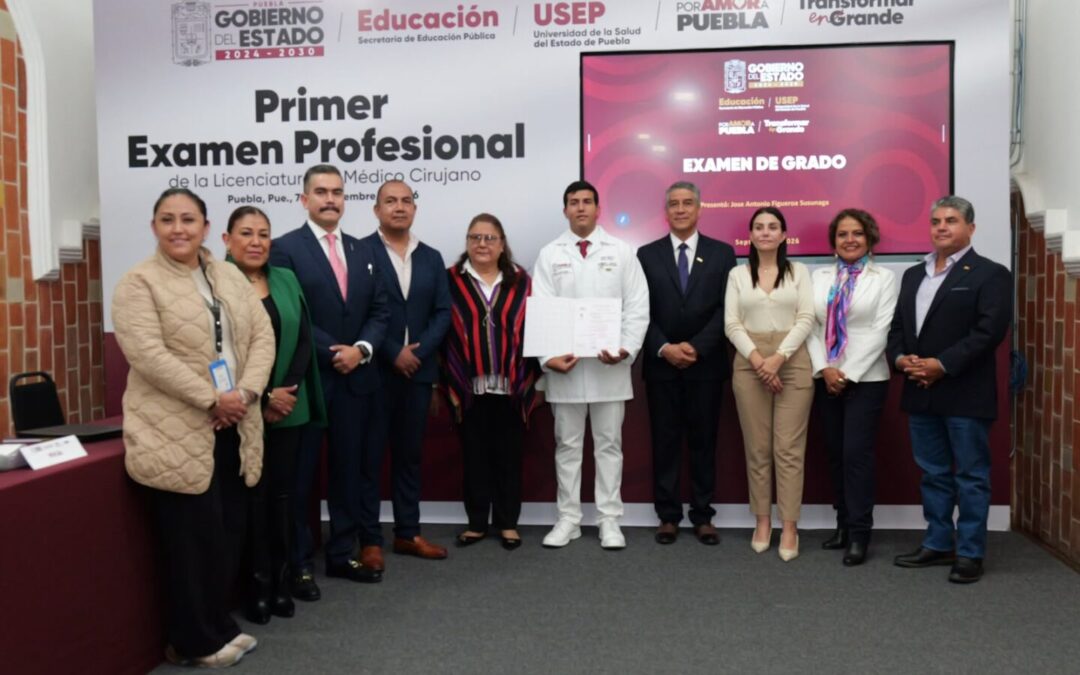 Primera generación de Médico Cirujano de la USEP culmina su formación