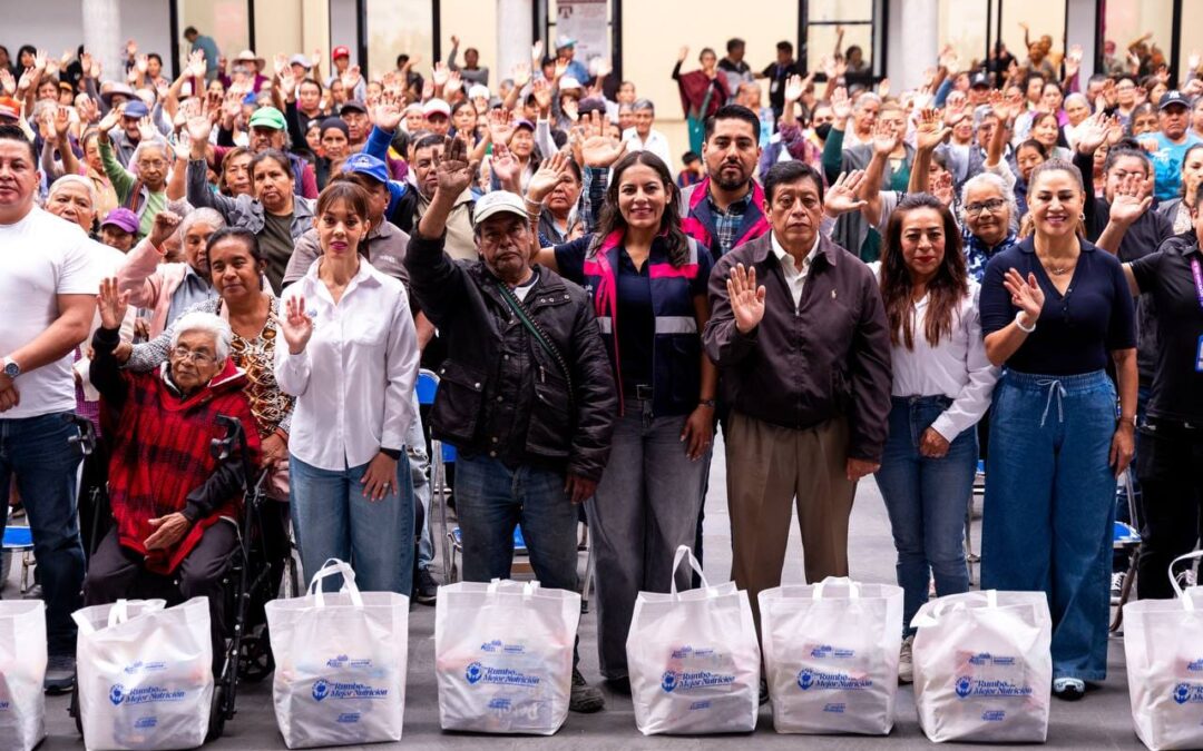 Acerca Lupita Cuautle apoyos alimentarios a más de 3 mil familias de San Andrés Cholula