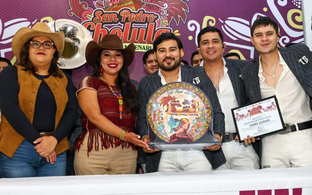 Tonantzin Fernández y Banda Tierra Sagrada hacen vibrar la Gran Feria Milenaria