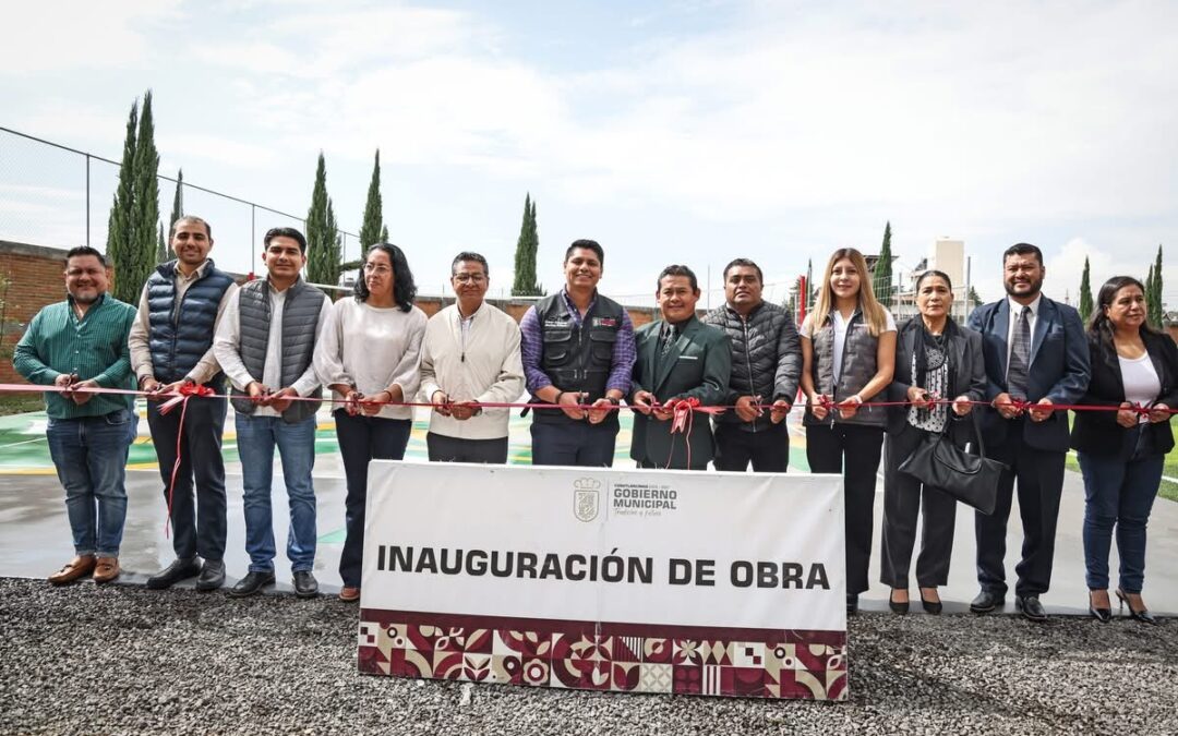 Entrega Omar Muñoz una cancha más en Sanctorum 