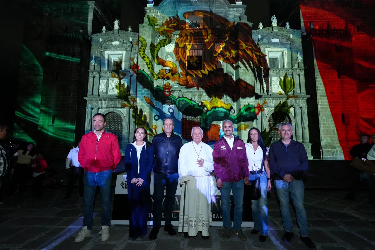 Disfruta Pepe Chedraui videomapping monumental de Fiestas Patrias junto con las y los poblanos