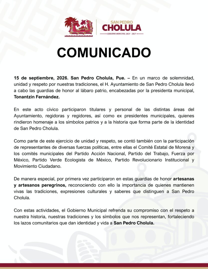 Guardias de honor al lábaro patrio en San Pedro Cholula