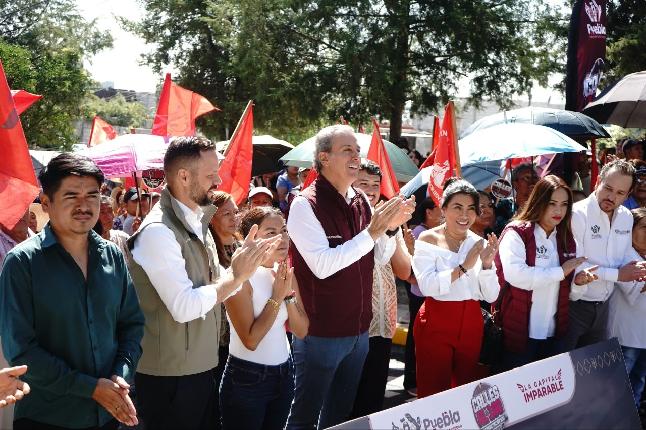 Entrega Pepe Chedraui rehabilitación vial en la colonia Fraternidad Antorchista