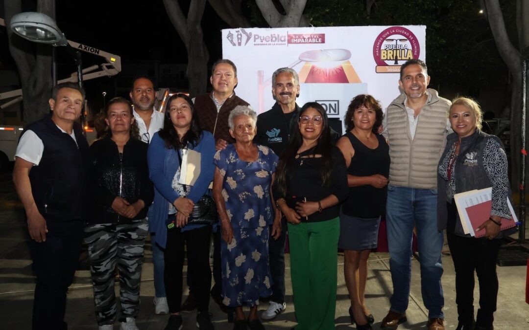 Con Puebla Brilla, Gobierno de Pepe Chedraui lleva tecnología LED a La Flor y Villa Las Flores