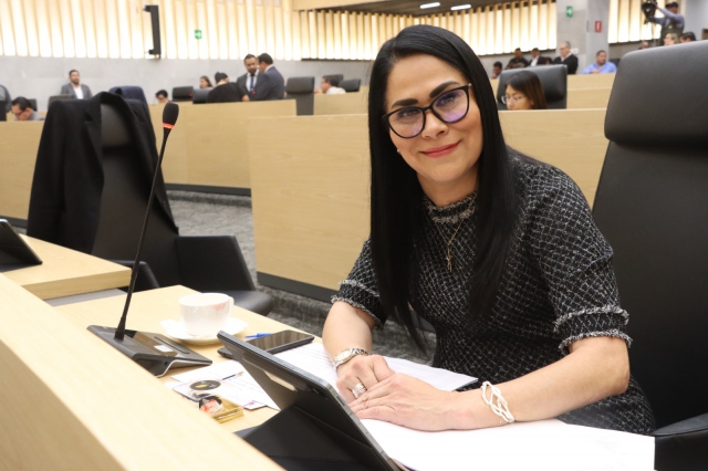 Propone diputada Fedrha Suriano actualización y fortalecimiento del seguro de vida para personas servidoras públicas 