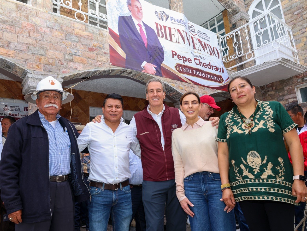 Seguridad, salud y servicios para Santo Tomás Chautla: Pepe Chedraui