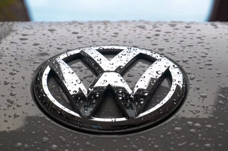 Trabajadores de Volkswagen Puebla decidirán sobre aumento de 13.16 por ciento