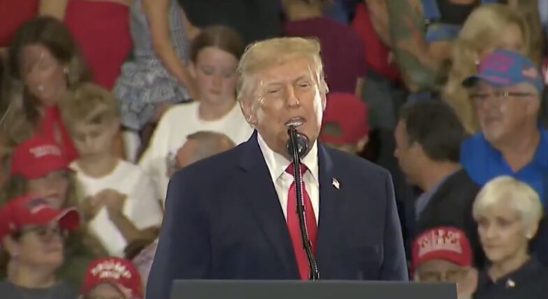 Trump reacciona a la ejecución fallida de Christa Pike: “No debería ser muy difícil”