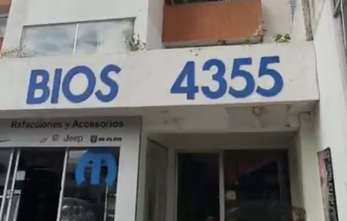 Investigan muerte de médica hallada con un disparo en su consultorio en Puebla