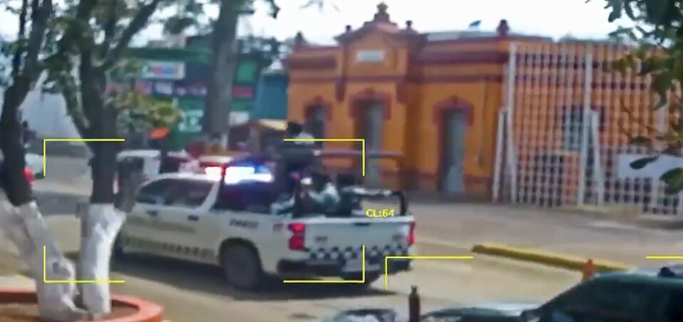 Gobierno de Puebla difunde video sobre incidente entre motociclistas y unidad oficial en Esperanza