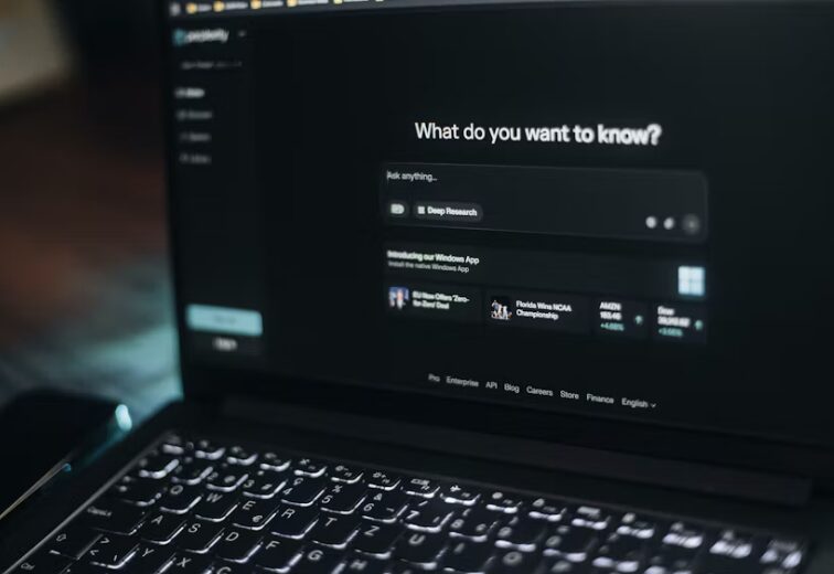 FBI arresta a ingeniero de OpenAI por presuntamente instalar dispositivo de grabación en sala ejecutiva