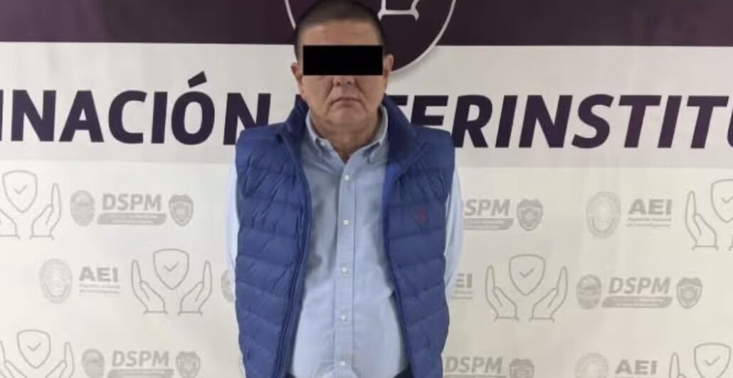 Vinculan a proceso a César Jáuregui por presunta traición a la patria