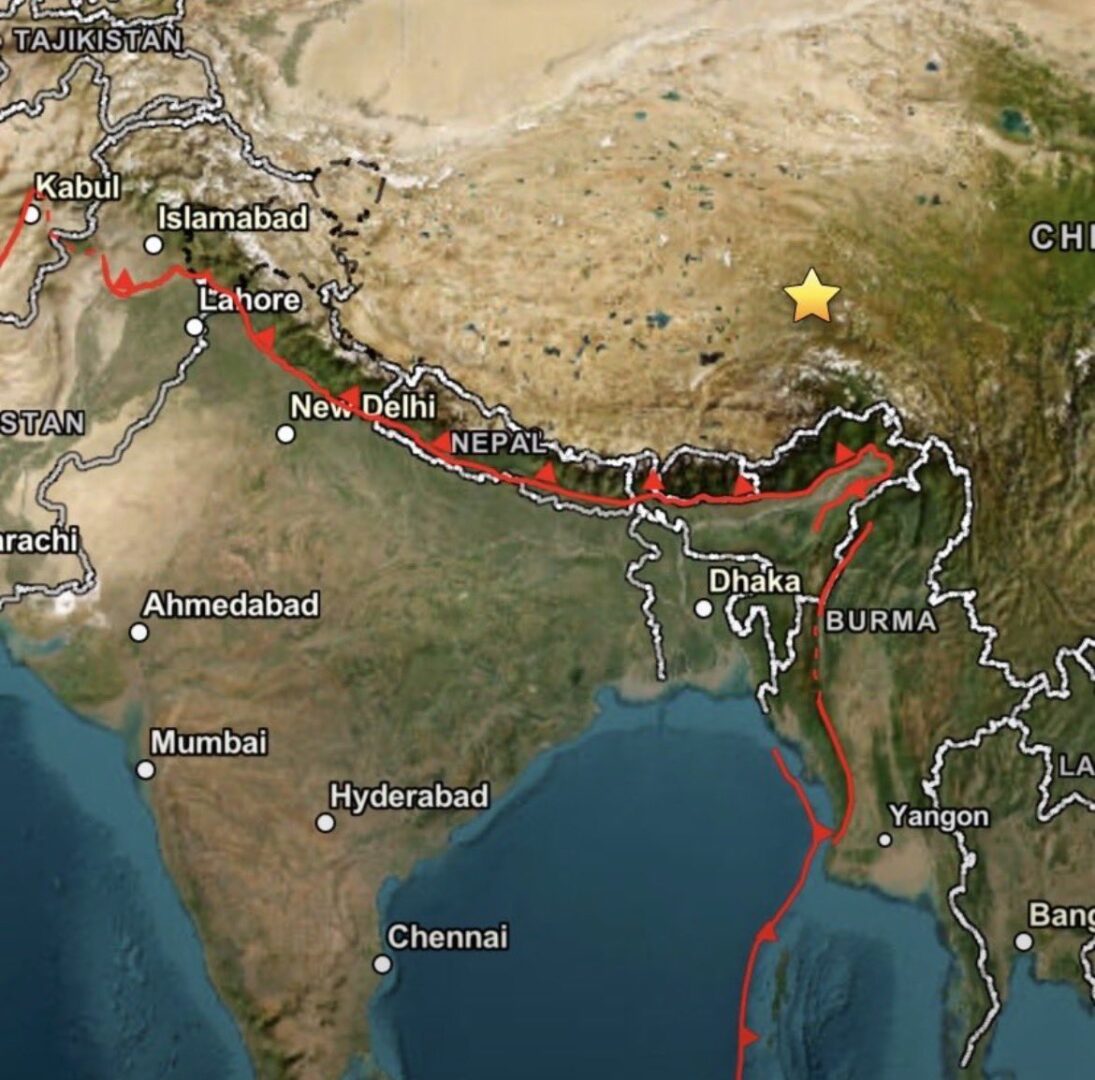 Alerta en China tras sismo de 7.0 en el Tíbet; despliegan equipos de emergencia