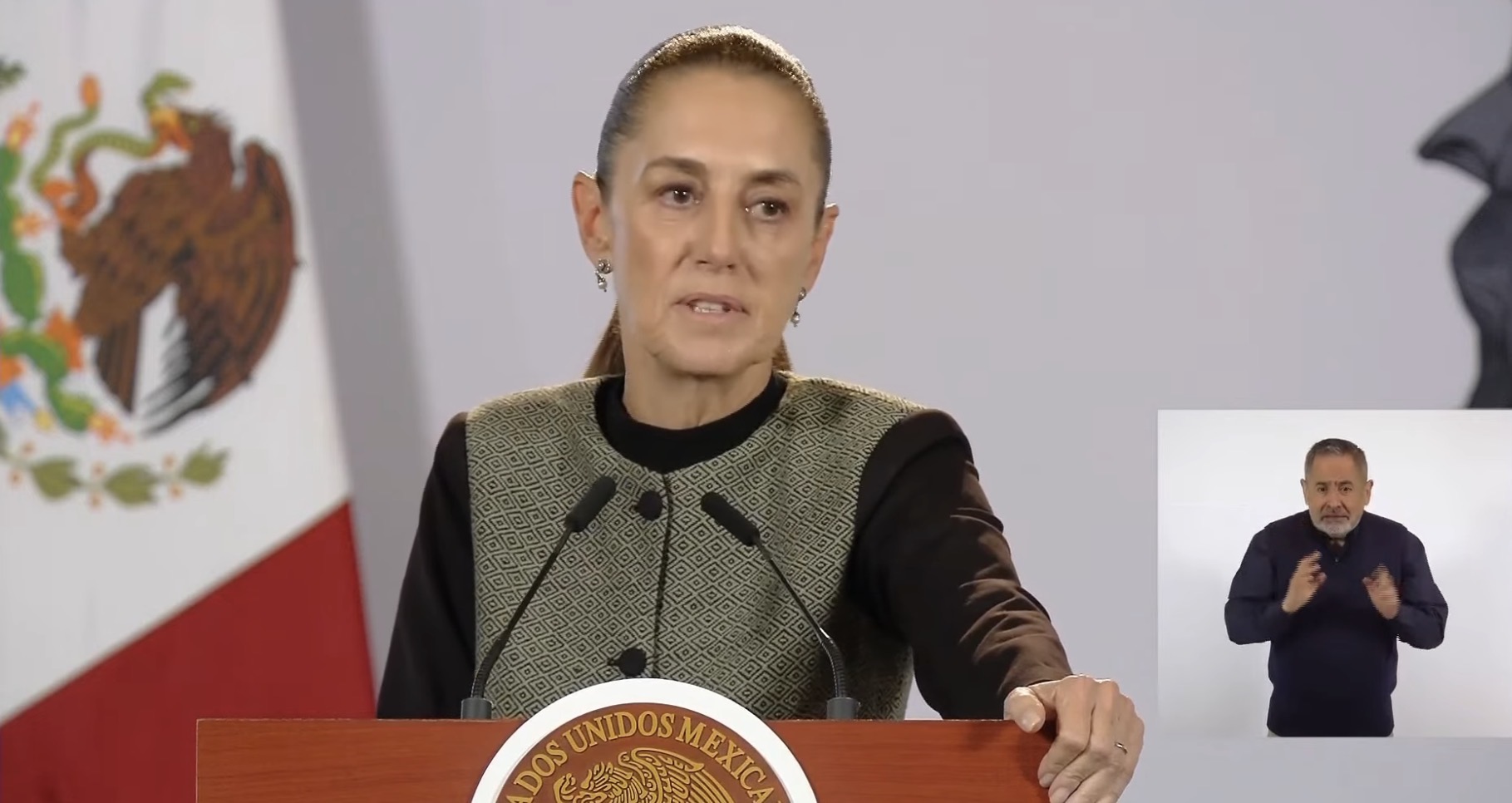 Sheinbaum exige esclarecer contratos del INE y advierte que no habrá impunidad