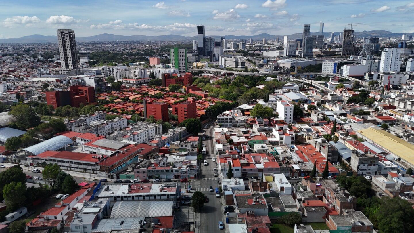Arranca Gobierno del Estado pavimentación de 3.1 kilómetros de vialidades en la capital poblana