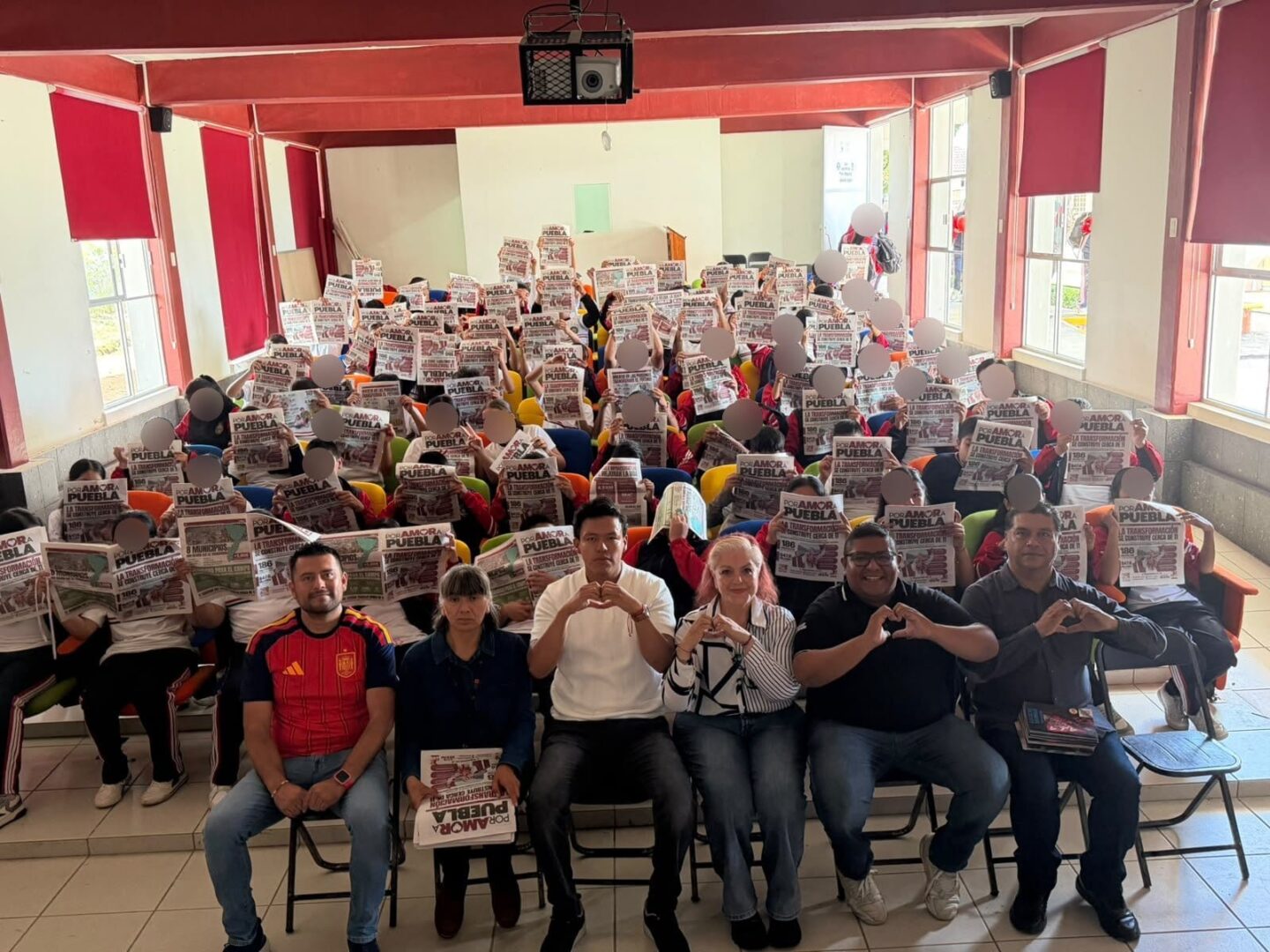 Secretaría de Deporte y Juventud lleva taller “Consume que Consume”