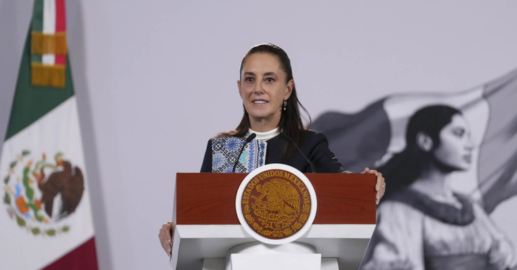 México destaca por reducción de pobreza y crecimiento económico; turismo rompe récords