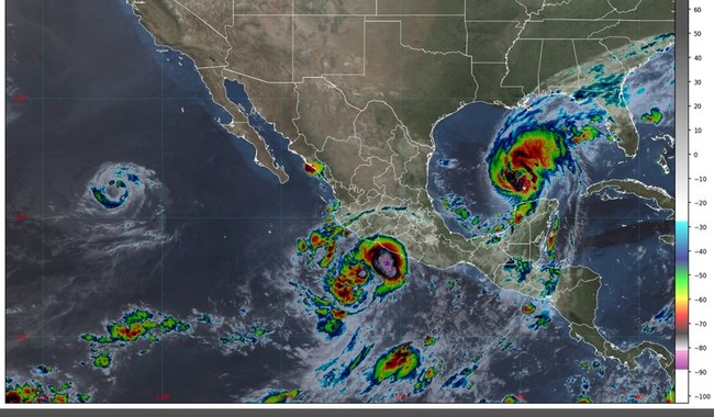 La tormenta tropical Simon permanece frente a costas del Pacífico mexicano